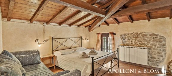 13 bedrooms House in Umbertide, Italy No. 357434 32