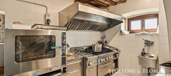 13 bedrooms House in Umbertide, Italy No. 357434 20