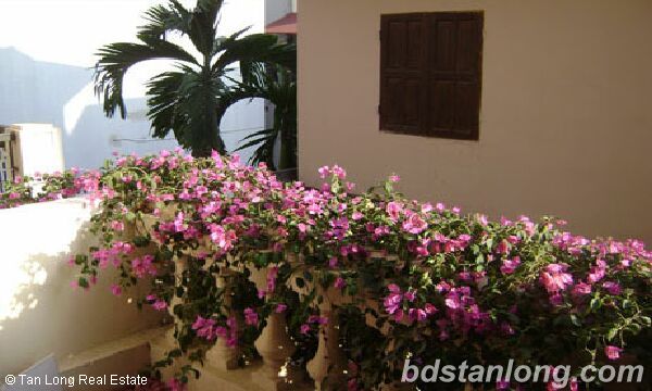 Casa de 2 dormitorios en Ba Dinh, Vietnam No. 5963