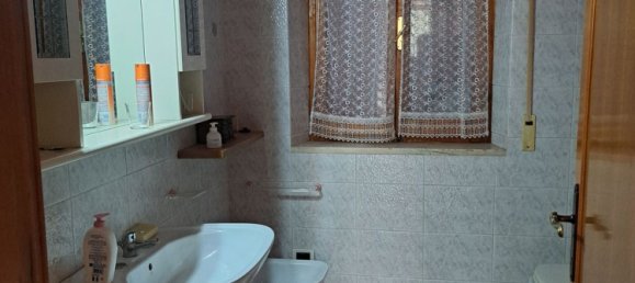 6 rooms Apartment in Sant'Egidio alla Vibrata, Italy No. 289122 6