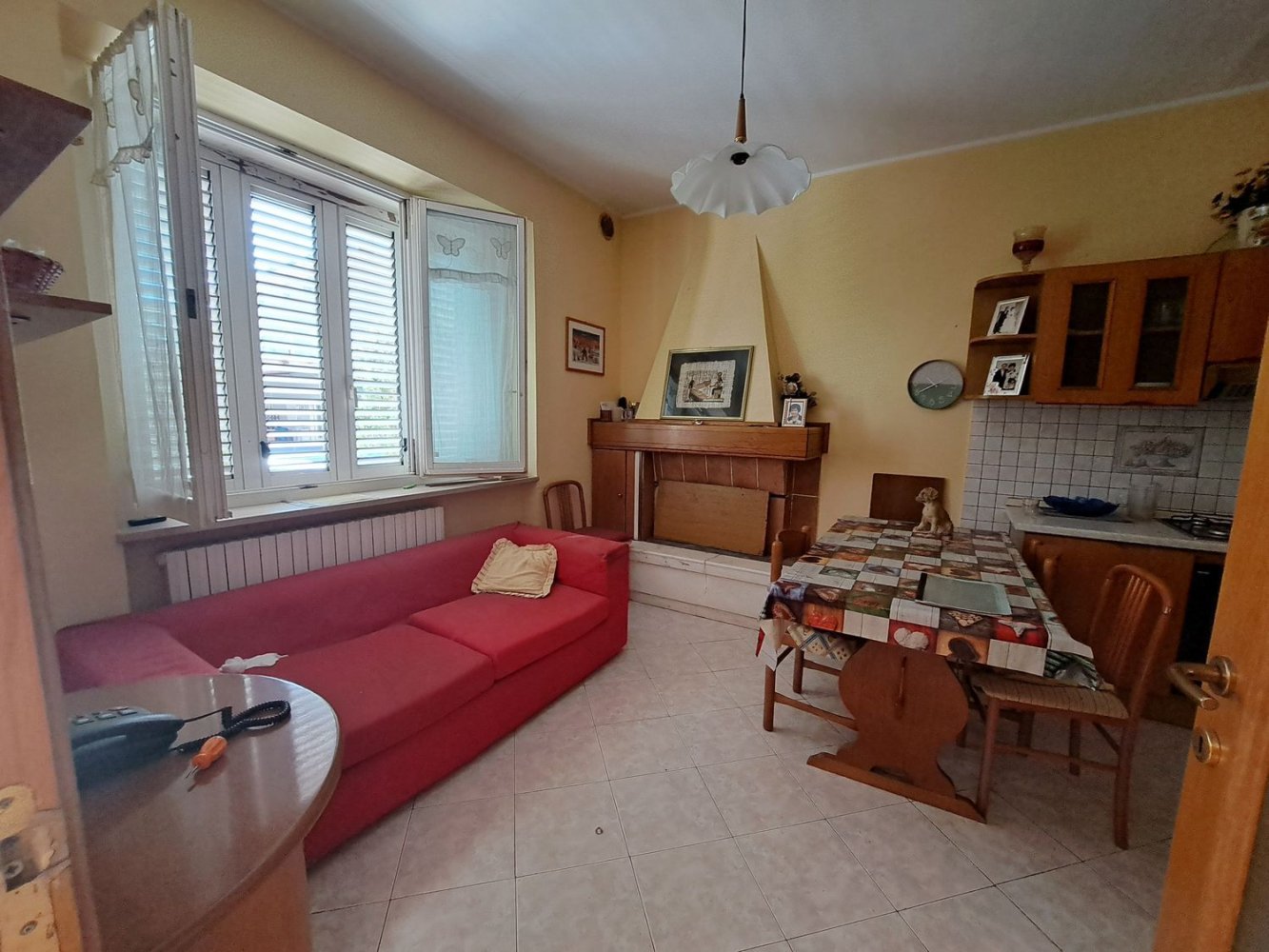 6 rooms Apartment in Sant'Egidio alla Vibrata, Italy No. 289122
