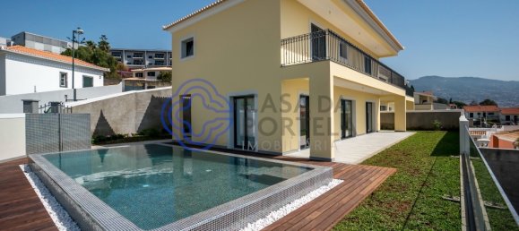 Дом с 3 спальнями в Фуншал, Португалия № 94308 2