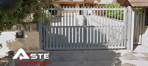 3 rooms Apartment in Ardea, Italy No. 189799 4