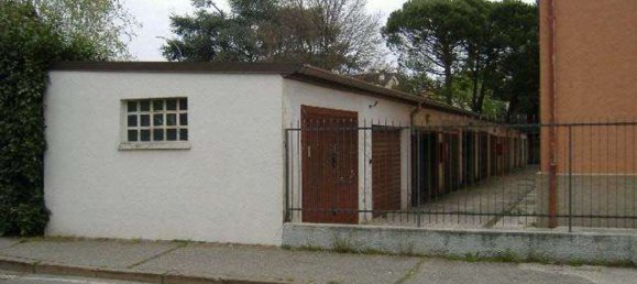 3-salle Appartement à Gallarate, Italy No. 334154 8