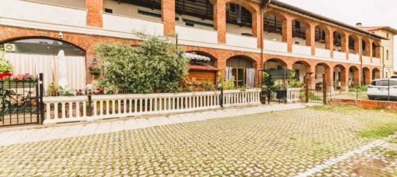 Квартира с 1 спальней в Капонаго, Италия № 354772 2