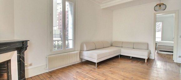 Квартира с 2 спальнями в Ла-Гарен-Коломб, Франция № 171971 4