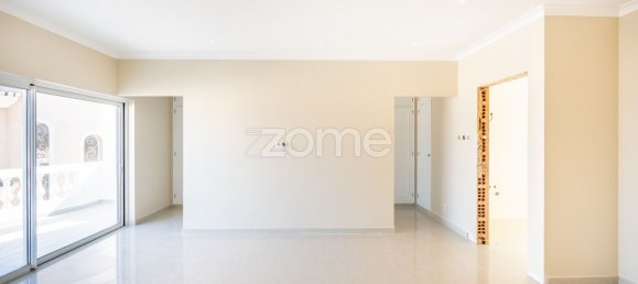 Дом с 4 спальнями в Лагуш, Португалия № 73392 38