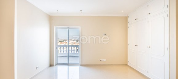 Дом с 4 спальнями в Лагуш, Португалия № 73392 26