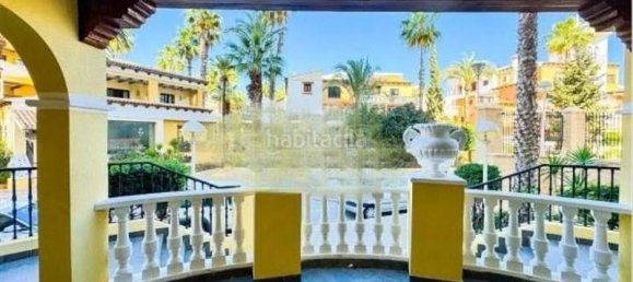Apartamento de 3 dormitorios en Torrevieja, Spain No. 92430 5