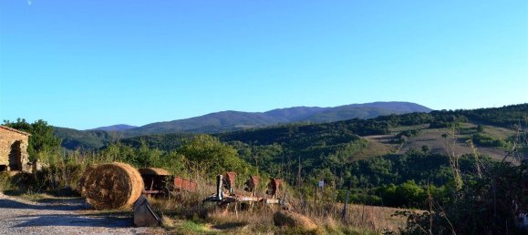 Casa de 11 divisões em Castelnuovo di Val di Cecina, Italy N.º 115863 10