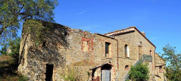 Casa de 11 divisões em Castelnuovo di Val di Cecina, Italy N.º 115863 2