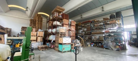 2-salle Entrepôt à Parma, Italy No. 116570 9