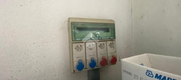 2-salle Entrepôt à Parma, Italy No. 116570 7