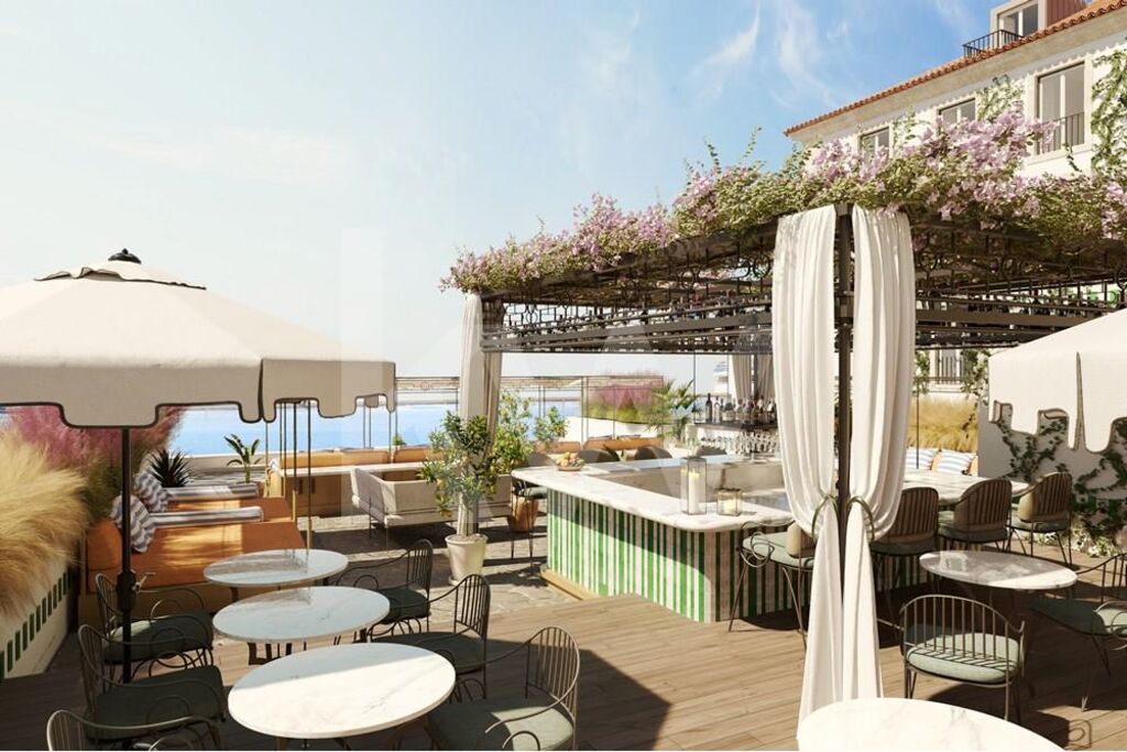 3 bedrooms Apartment in Lisbon, Portugal No. 94490