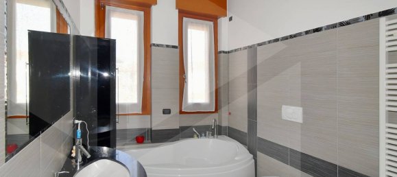 Apartamento de 3 divisões em Inveruno, Italy N.º 17177 12