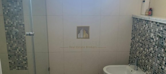 5 bedrooms Villa in Jumeirah Park, UAE No. 8001 5