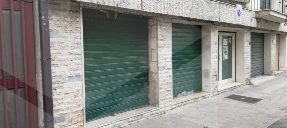 1 room Commercial property in Cerignola, Italy No. 32575 3