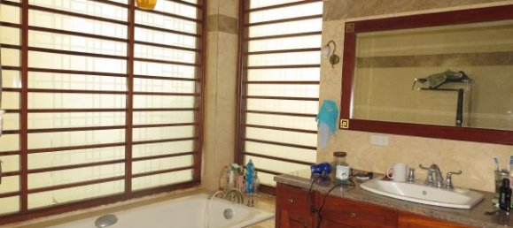 4 Schlafzimmer Villa in Long Bien, Vietnam, Nr. 4733 24