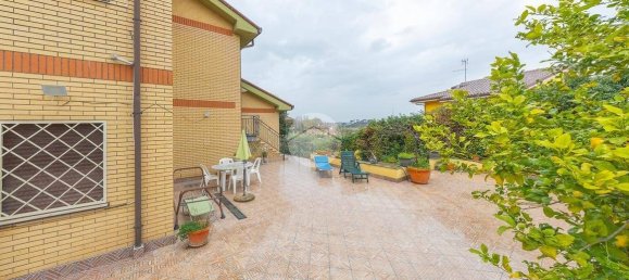 Вилла с 2 спальнями в Тиволи, Италия № 15713 52