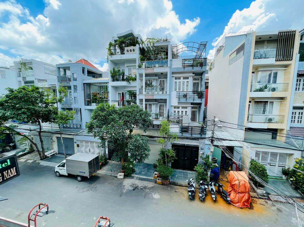 80m² Land in District 7, Vietnam No. 7439