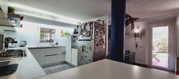 Дуплекс с 5 комнатами в Фолло, Италия № 265189 2