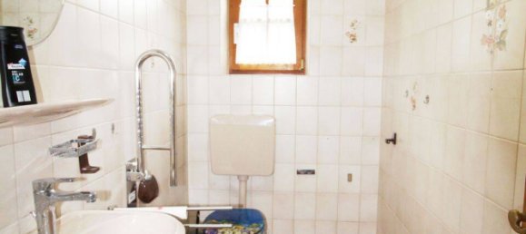 Edifício de 11 divisões em Deggendorf, Germany N.º 368992 6