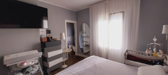 4 rooms Apartment in Empoli, Italy No. 199061 13
