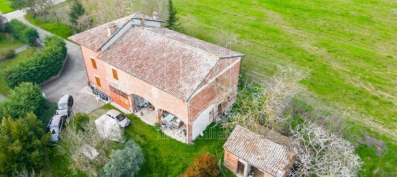 3 bedrooms House in Noceto, Italy No. 131840 14