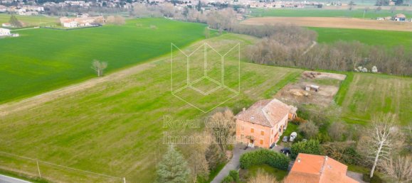 3 bedrooms House in Noceto, Italy No. 131840 8