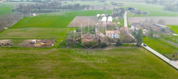 3 bedrooms House in Noceto, Italy No. 131840 4