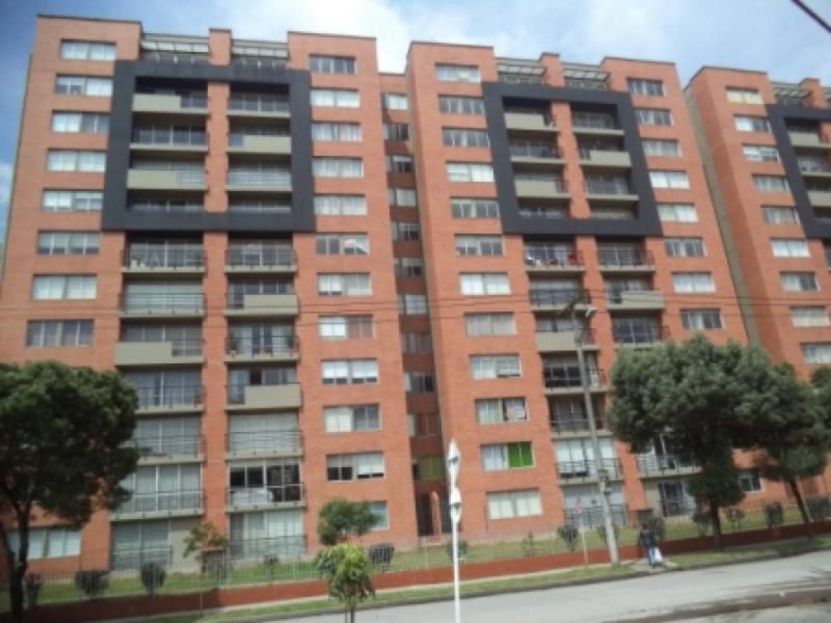 3 bedrooms House in Bogota, Colombia No. 11138