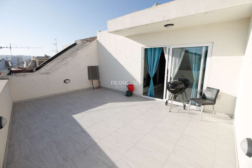 Ático de 2 dormitorios en Gzira, Malta No. 9602