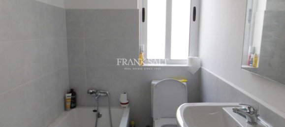 Ático de 2 dormitorios en Gzira, Malta No. 9602 8