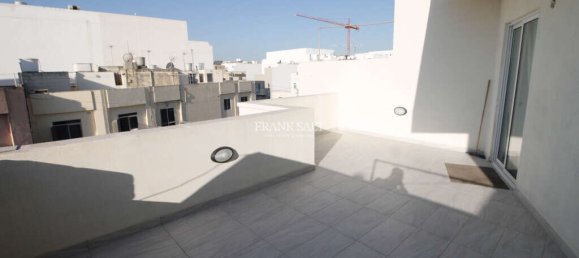 Ático de 2 dormitorios en Gzira, Malta No. 9602 10