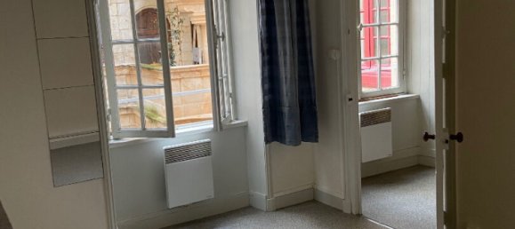 1 bedroom Apartment in La Rochelle, France No. 100930 8