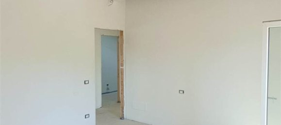 5 rooms House in Borgo San Lorenzo, Italy No. 114902 6