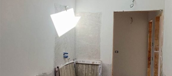 5 rooms House in Borgo San Lorenzo, Italy No. 114902 9