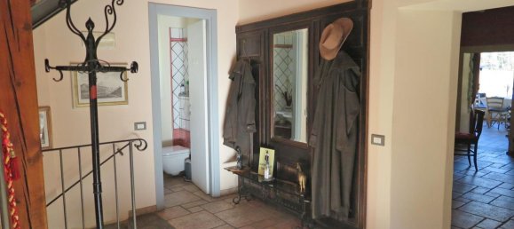 10 rooms House in Villafranca in Lunigiana, Italy No. 108033 37