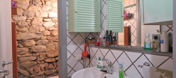 10 rooms House in Villafranca in Lunigiana, Italy No. 108033 20