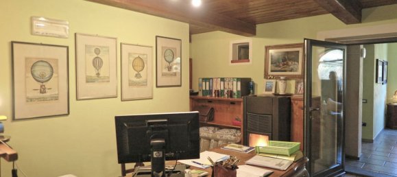 10 rooms House in Villafranca in Lunigiana, Italy No. 108033 17