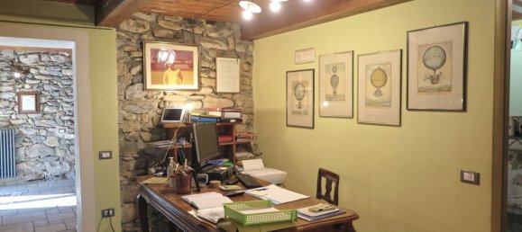 10 rooms House in Villafranca in Lunigiana, Italy No. 108033 18