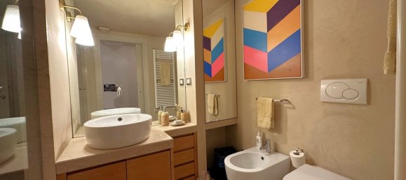 3 rooms Apartment in Florence, Italy No. 131362 16