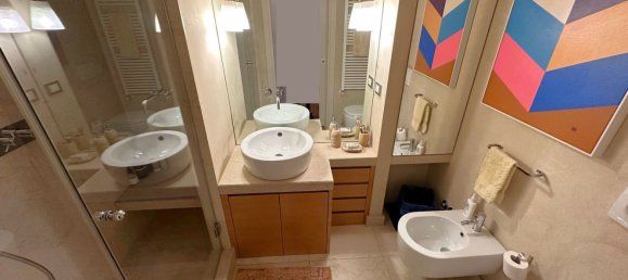 3 rooms Apartment in Florence, Italy No. 131362 15