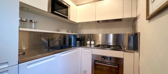 3 rooms Apartment in Florence, Italy No. 131362 9