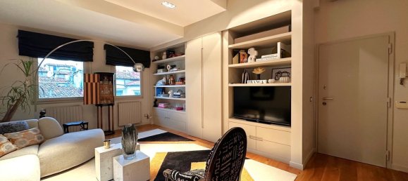 3 rooms Apartment in Florence, Italy No. 131362 4