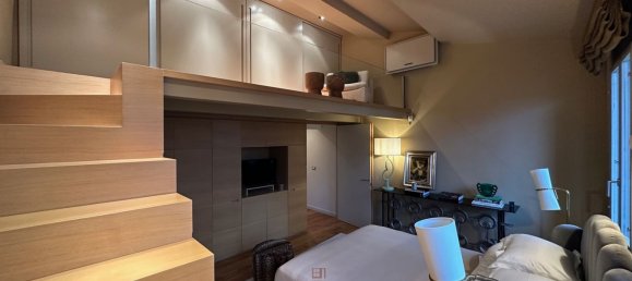 3 rooms Apartment in Florence, Italy No. 131362 12