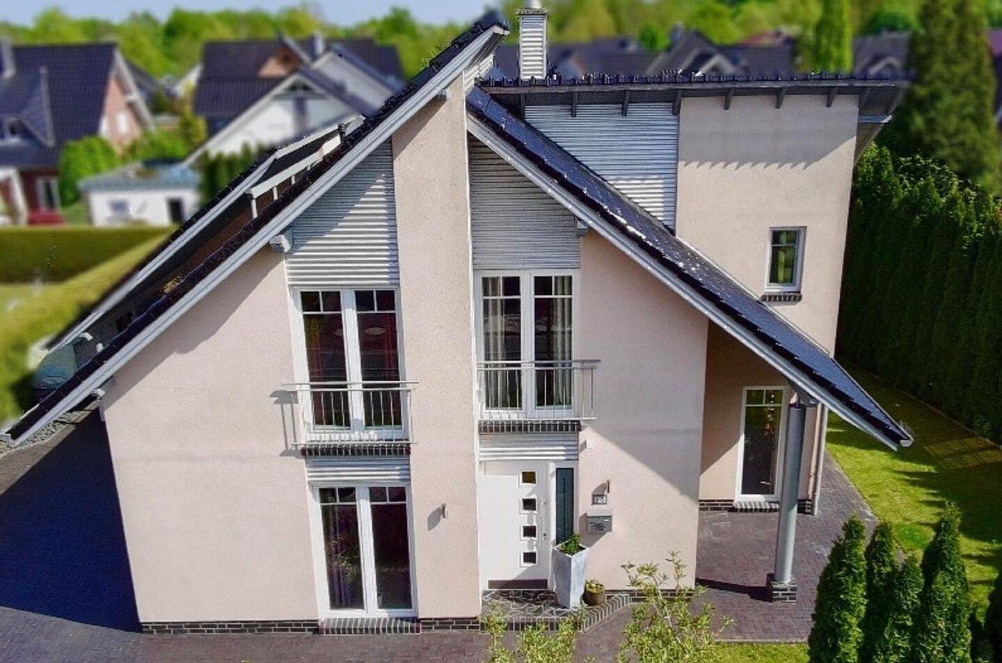 Casa de 5 habitaciónes en Cloppenburg, Germany No. 304908