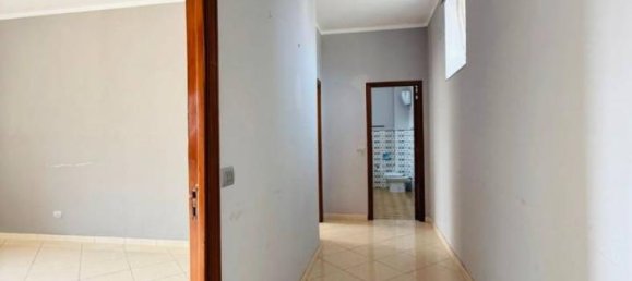 3-salle Appartement à Frattamaggiore, Italy No. 147845 4