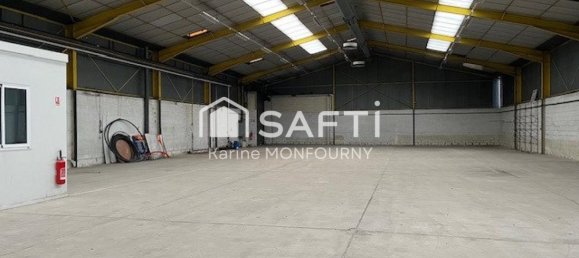 1200m² Commercial property in Saint-Quentin, France No. 42409 2