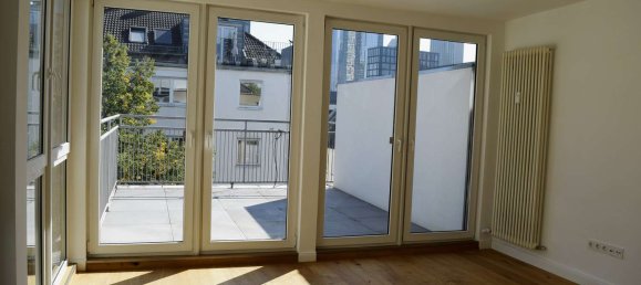 Дуплекс с 2 спальнями в Франкфурт на Майне, Германия № 63750 9